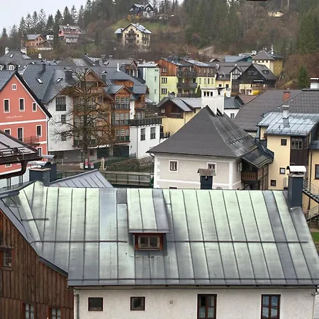 Zentrales Panorama-apartment Ueber Den Daechern Am Meranplatz - Terrasse Und Lage * باد اوسي