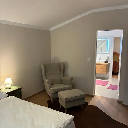 Zentrales Panorama-apartment Ueber Den Daechern Am Meranplatz - Terrasse Und Lage Apartman Bad Aussee